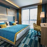 Otel Izz 4*