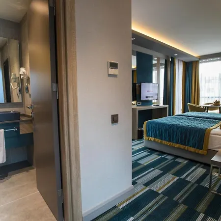 Otel Izz
