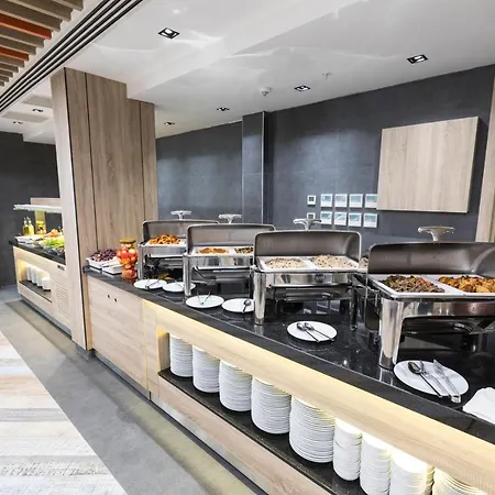 Otel Izz 4*